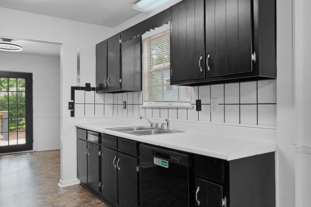 922 Wesley Drive, Hixson, TN 37343