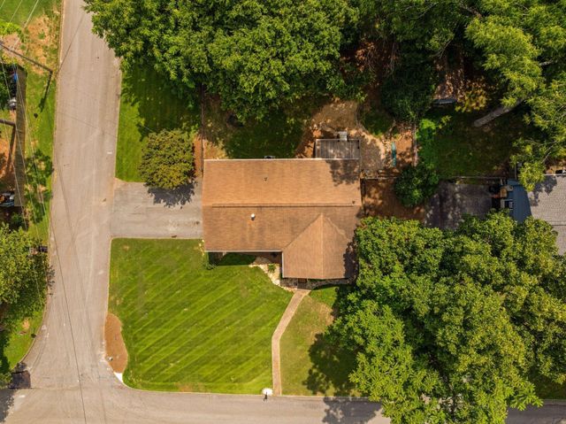 922 Wesley Drive, Hixson, TN 37343