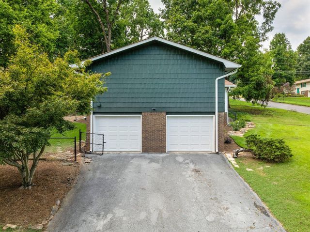 922 Wesley Drive, Hixson, TN 37343