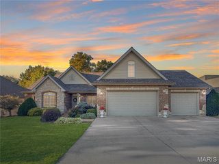 2113 Weber Heights Drive, Washington, MO 63090
