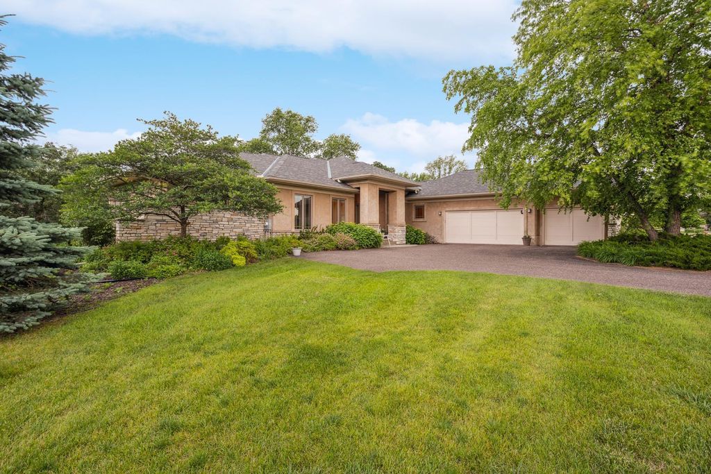 3862 Kindred Way, Lake Elmo, MN 55042