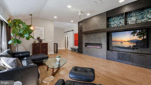103 KILTIE DR, New Hope, PA 18938