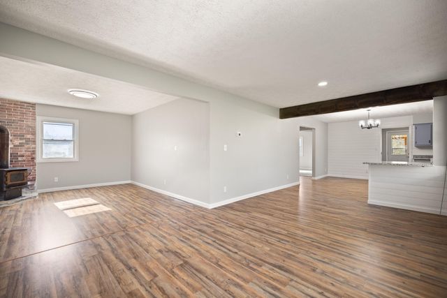 401 Drakes Creek Road, Crab Orchard, KY 40419