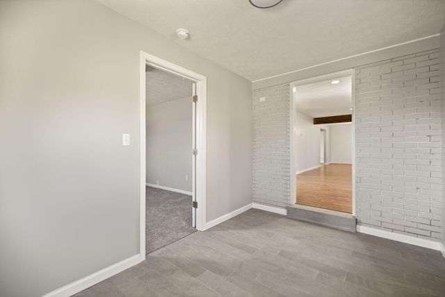 401 Drakes Creek Road, Crab Orchard, KY 40419