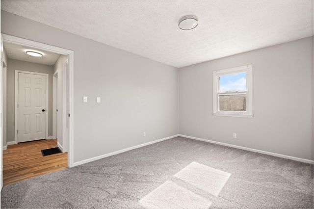 401 Drakes Creek Road, Crab Orchard, KY 40419