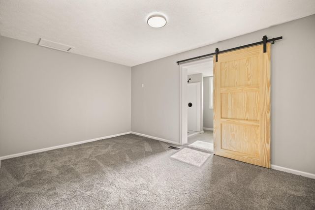 401 Drakes Creek Road, Crab Orchard, KY 40419