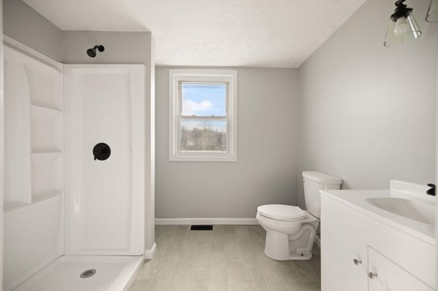 401 Drakes Creek Road, Crab Orchard, KY 40419