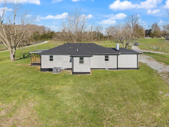 401 Drakes Creek Road, Crab Orchard, KY 40419