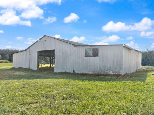 401 Drakes Creek Road, Crab Orchard, KY 40419