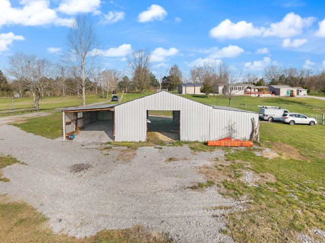 401 Drakes Creek Road, Crab Orchard, KY 40419