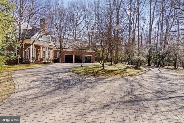 8541 OLD DOMINION DRIVE, Mclean, VA 22102