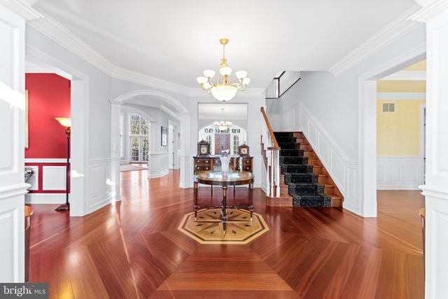 8541 OLD DOMINION DRIVE, Mclean, VA 22102