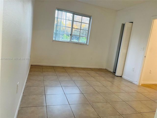 3221 Sabal Palm Mnr 103, Davie, FL 33024