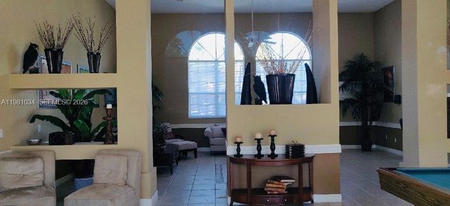 3221 Sabal Palm Mnr 103, Davie, FL 33024