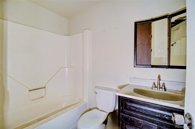 9340 W 49th Avenue 213, Wheat Ridge, CO 80033