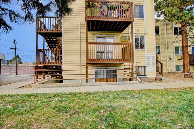 9340 W 49th Avenue 213, Wheat Ridge, CO 80033