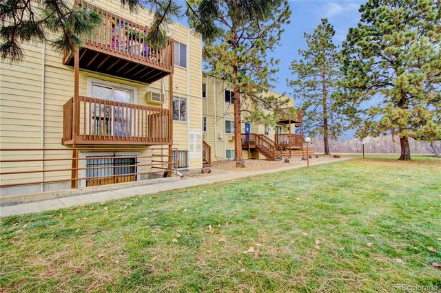 9340 W 49th Avenue 213, Wheat Ridge, CO 80033