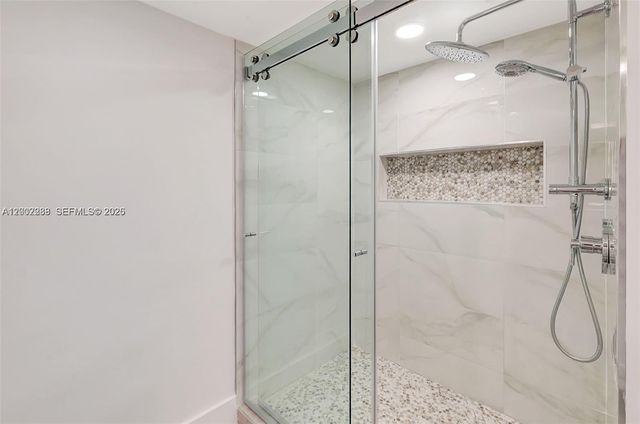 7928 West Dr 802, North Bay Village, FL 33141