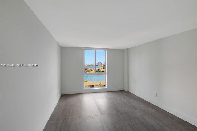 7928 West Dr 802, North Bay Village, FL 33141