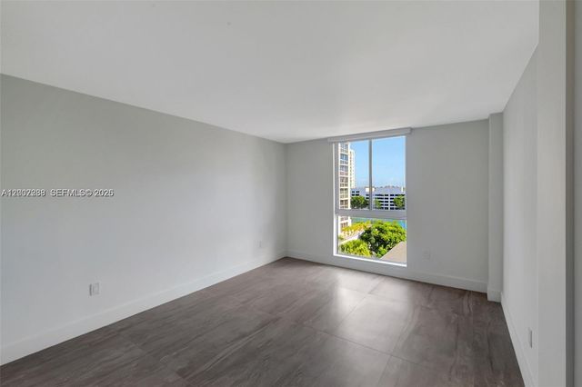 7928 West Dr 802, North Bay Village, FL 33141