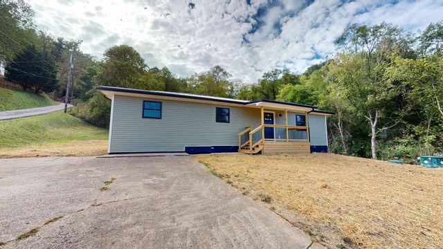 983 County Road 104, Chesapeake, OH 45619