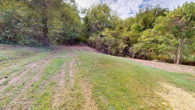 983 County Road 104, Chesapeake, OH 45619