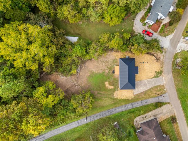 983 County Road 104, Chesapeake, OH 45619