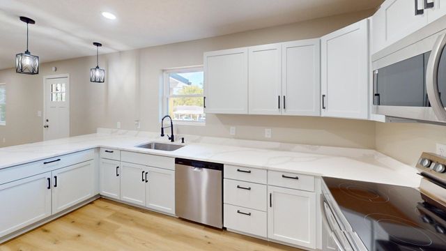 983 County Road 104, Chesapeake, OH 45619