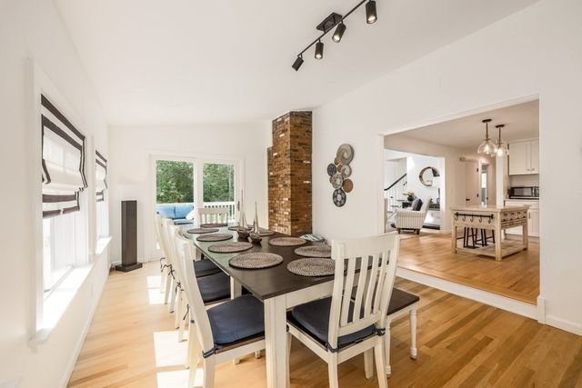 35 Pinecrest Ave, Mashpee, MA 02649
