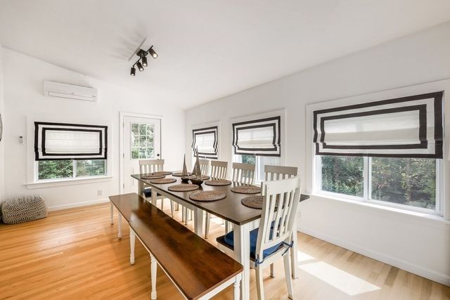 35 Pinecrest Ave, Mashpee, MA 02649