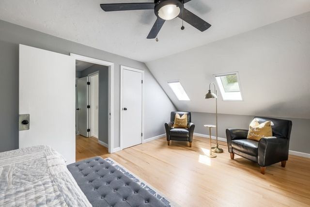 35 Pinecrest Ave, Mashpee, MA 02649