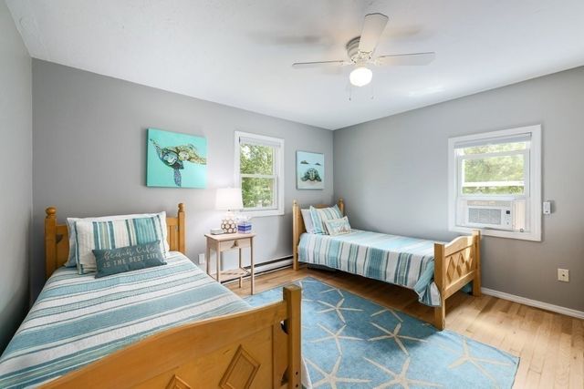 35 Pinecrest Ave, Mashpee, MA 02649