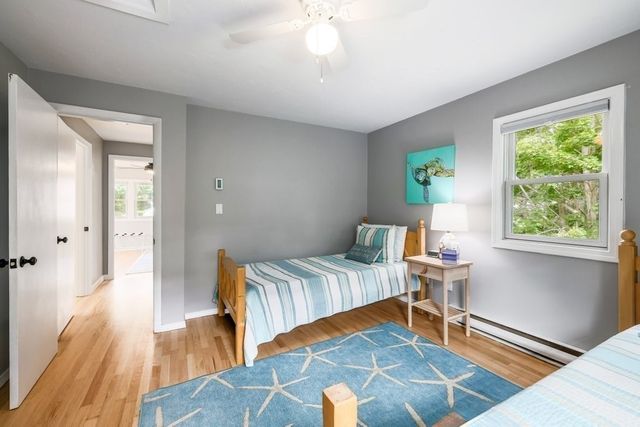35 Pinecrest Ave, Mashpee, MA 02649