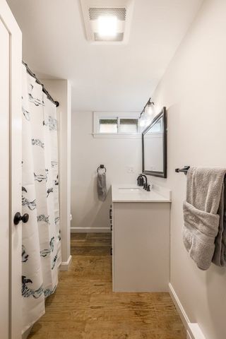35 Pinecrest Ave, Mashpee, MA 02649
