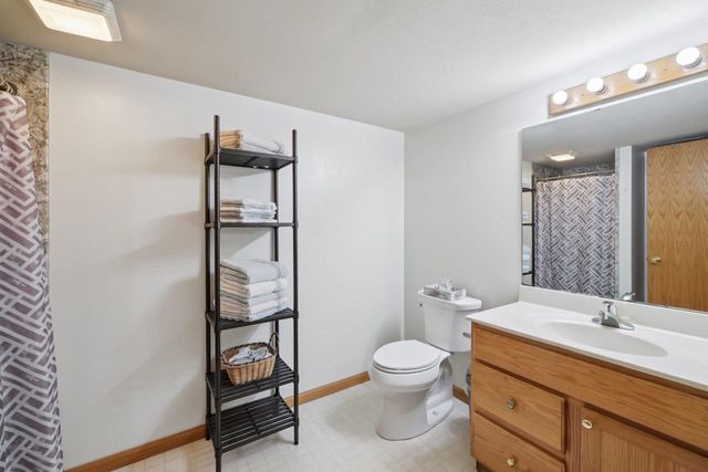 888 N Thompson Road, Sun Prairie, WI 53590