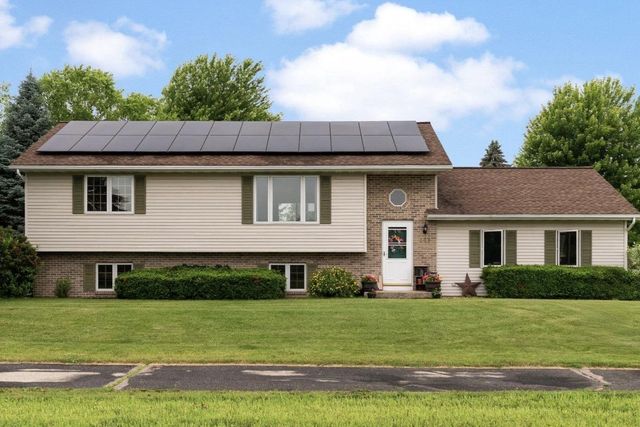 888 N Thompson Road, Sun Prairie, WI 53590