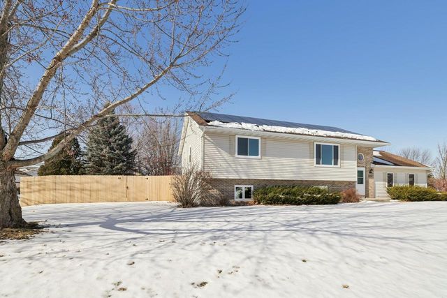 888 N Thompson Road, Sun Prairie, WI 53590