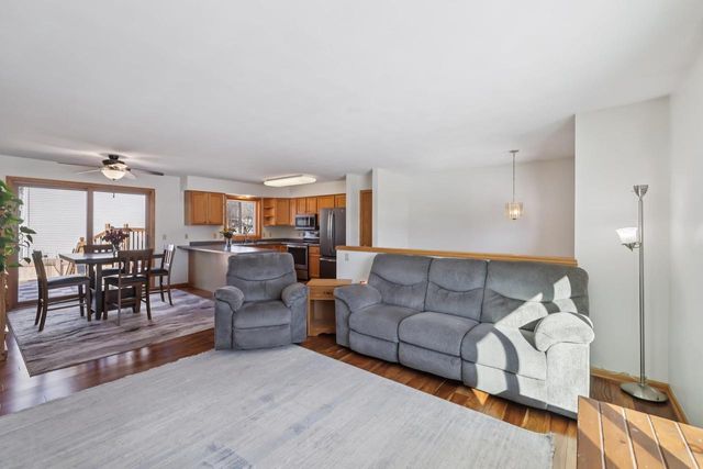 888 N Thompson Road, Sun Prairie, WI 53590