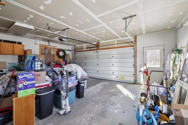 888 N Thompson Road, Sun Prairie, WI 53590