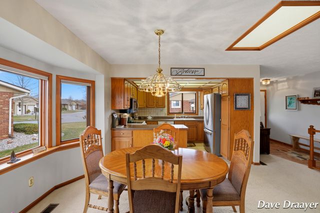 709 Waterview Court, Grandville, MI 49418