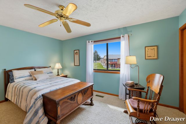 709 Waterview Court, Grandville, MI 49418