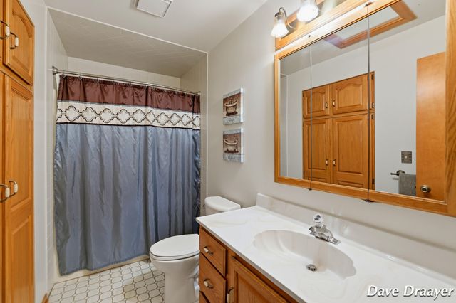 709 Waterview Court, Grandville, MI 49418