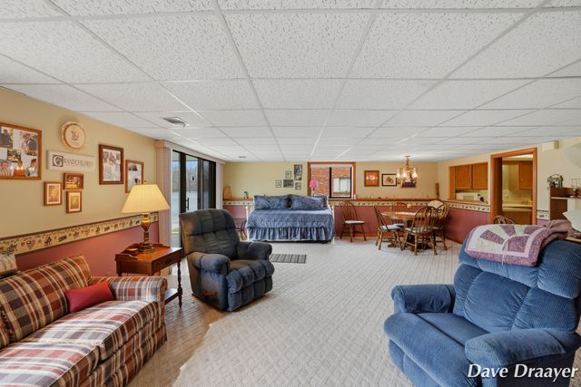 709 Waterview Court, Grandville, MI 49418