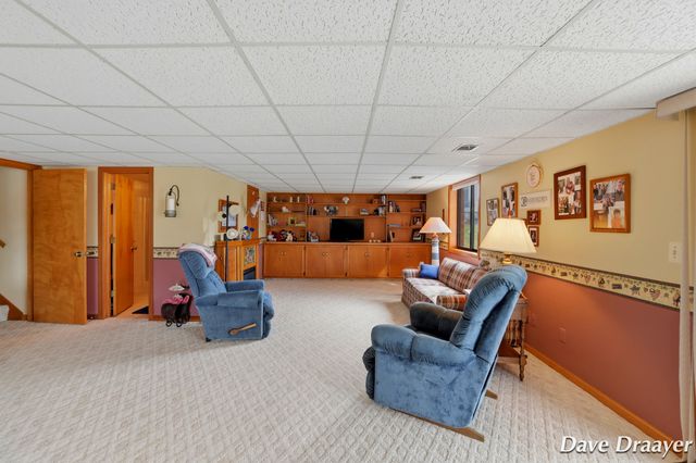 709 Waterview Court, Grandville, MI 49418