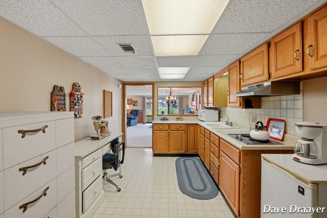 709 Waterview Court, Grandville, MI 49418