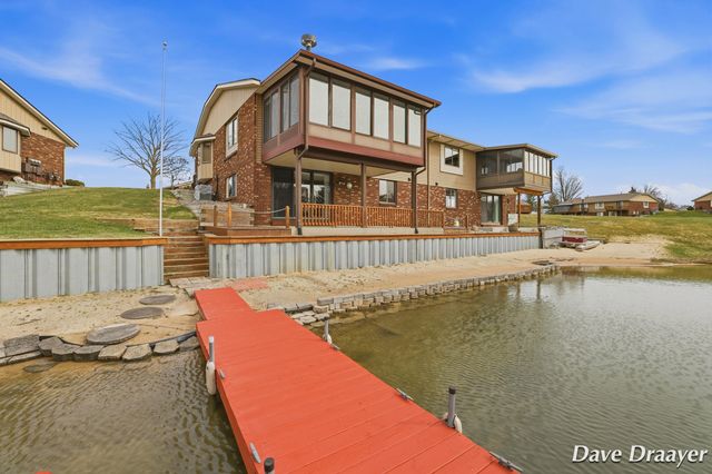 709 Waterview Court, Grandville, MI 49418