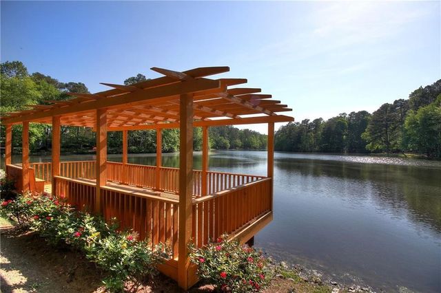 67 Timberlake Cove NE, Cartersville, GA 30121