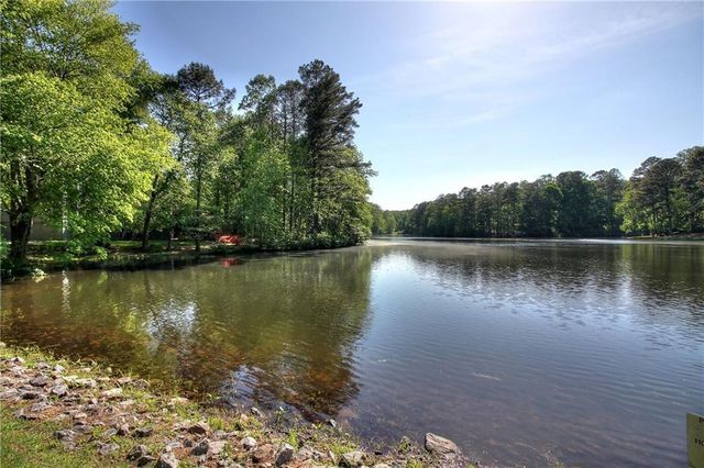 67 Timberlake Cove NE, Cartersville, GA 30121