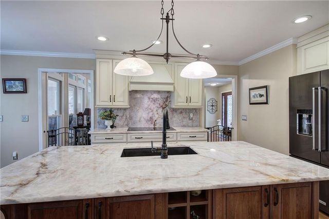 67 Timberlake Cove NE, Cartersville, GA 30121
