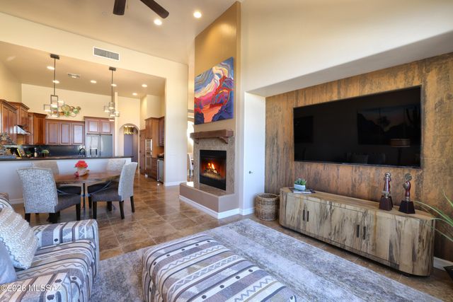 13941 N Stone Gate Place, Oro Valley, AZ 85755
